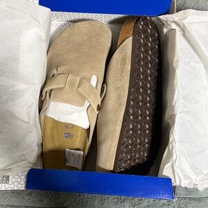 Birkenstock Boston BS Clog in Taupe